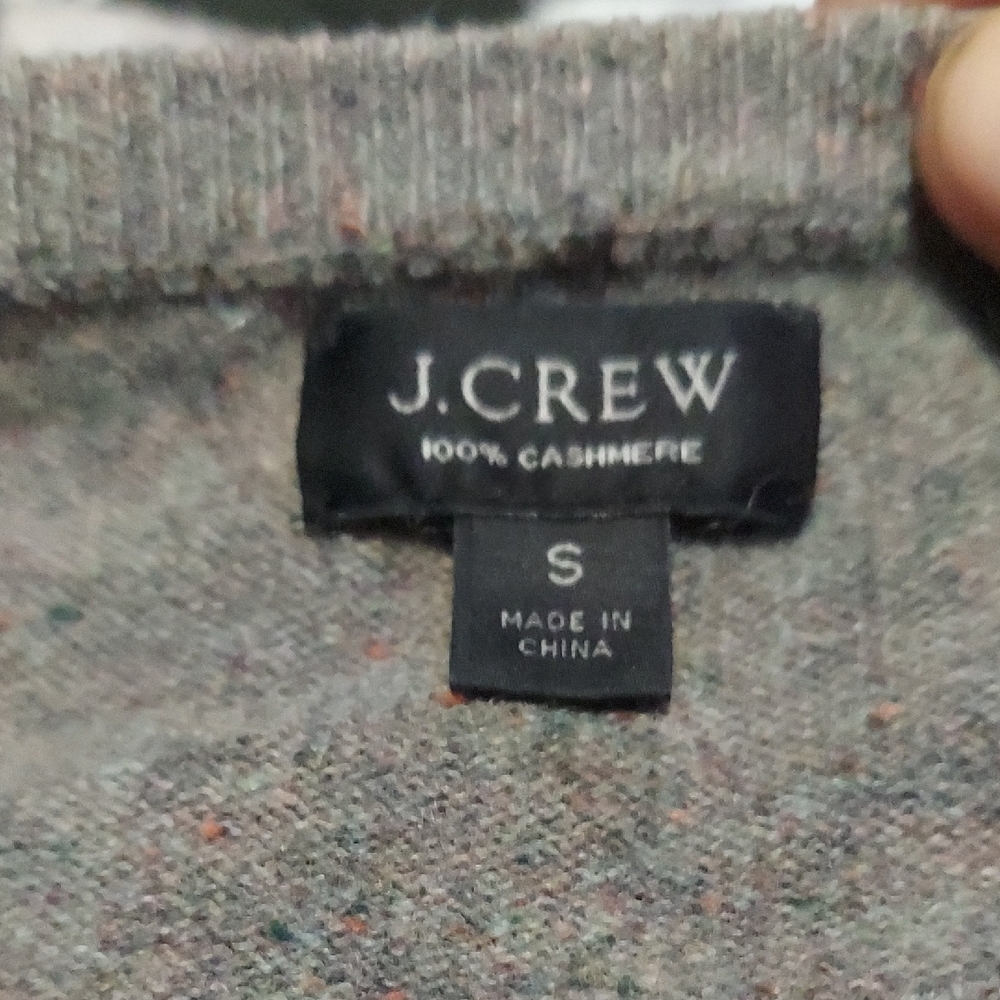 Premium Basics. $168 100% Cashmere Sweater In Earthy Speckled Heather Grey